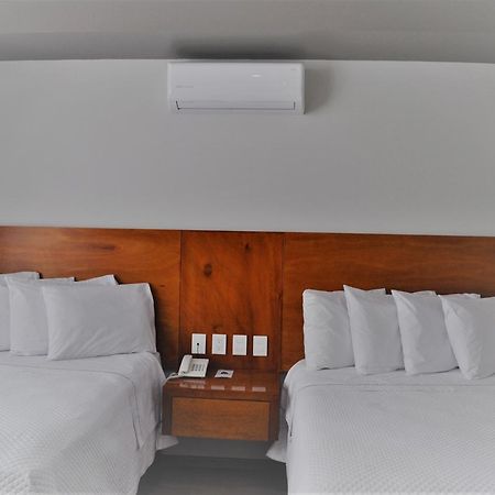 Amd Hotel San Juan de los Lagos Bagian luar foto